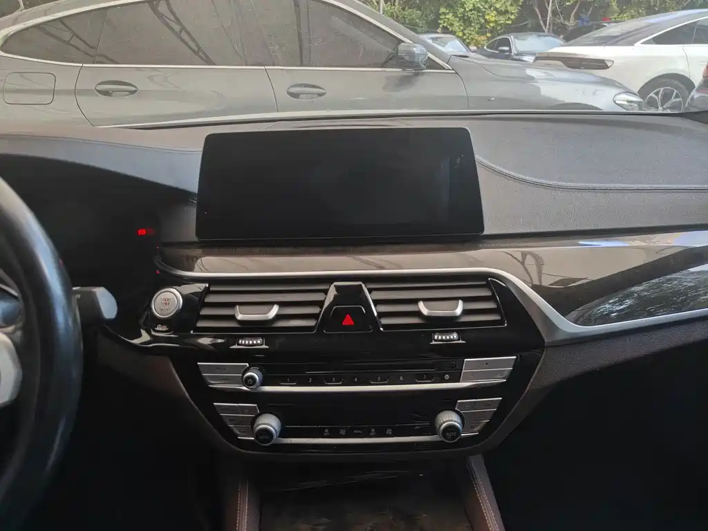 BMW 5 Series 2019 525Li M Sports Package купить на сайте DeffCars