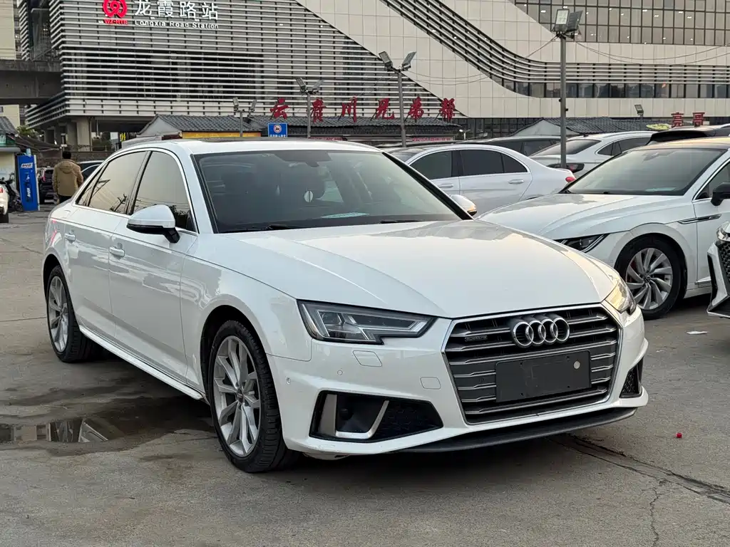 Audi A4L 2019 40 TFSI Fashion Type National V купить на сайте DeffCars