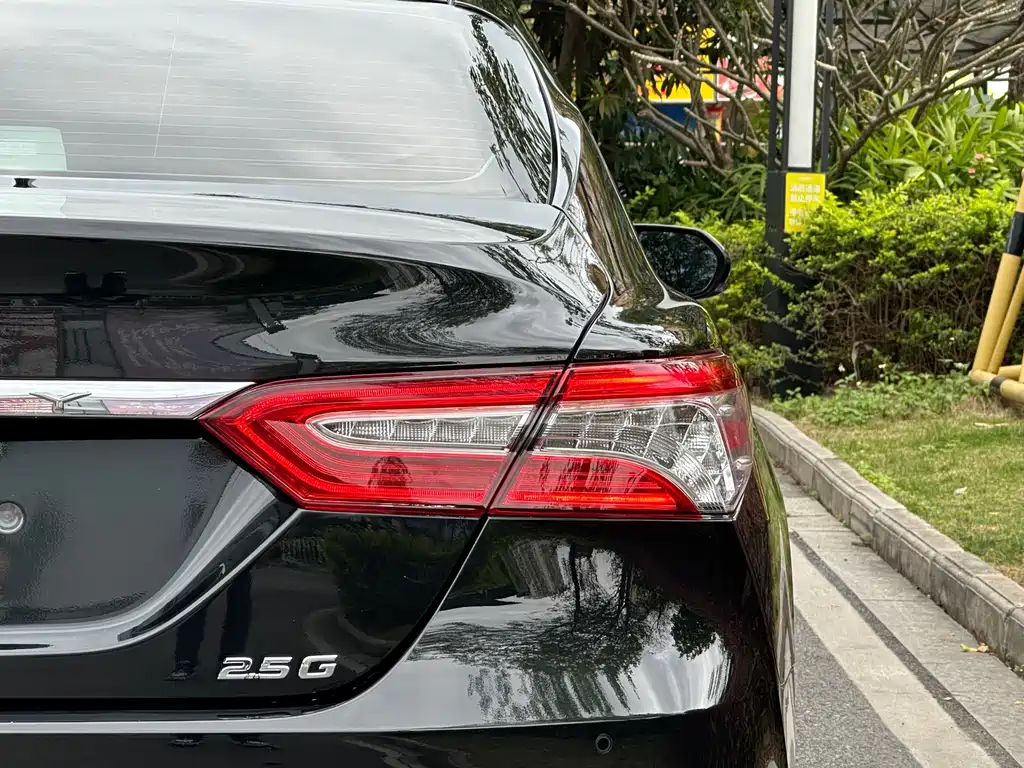 Camry 2021 2.5G Deluxe Edition купить на сайте DeffCars