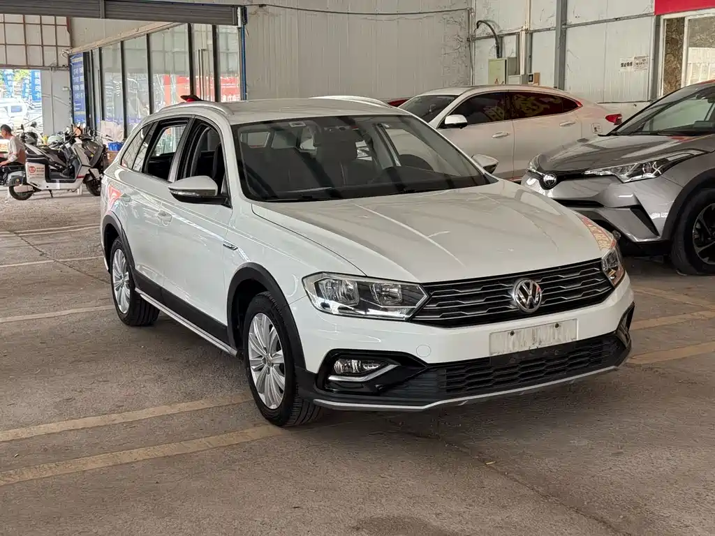 C-TREK Weiling 2018 1.5L automatic fashion model купить на сайте DeffCars