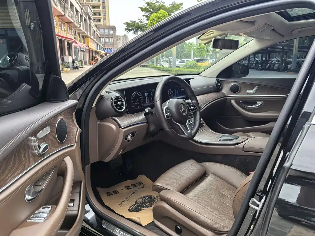 Mercedes-Benz E-Class 2019 E 200 L купить на сайте DeffCars
