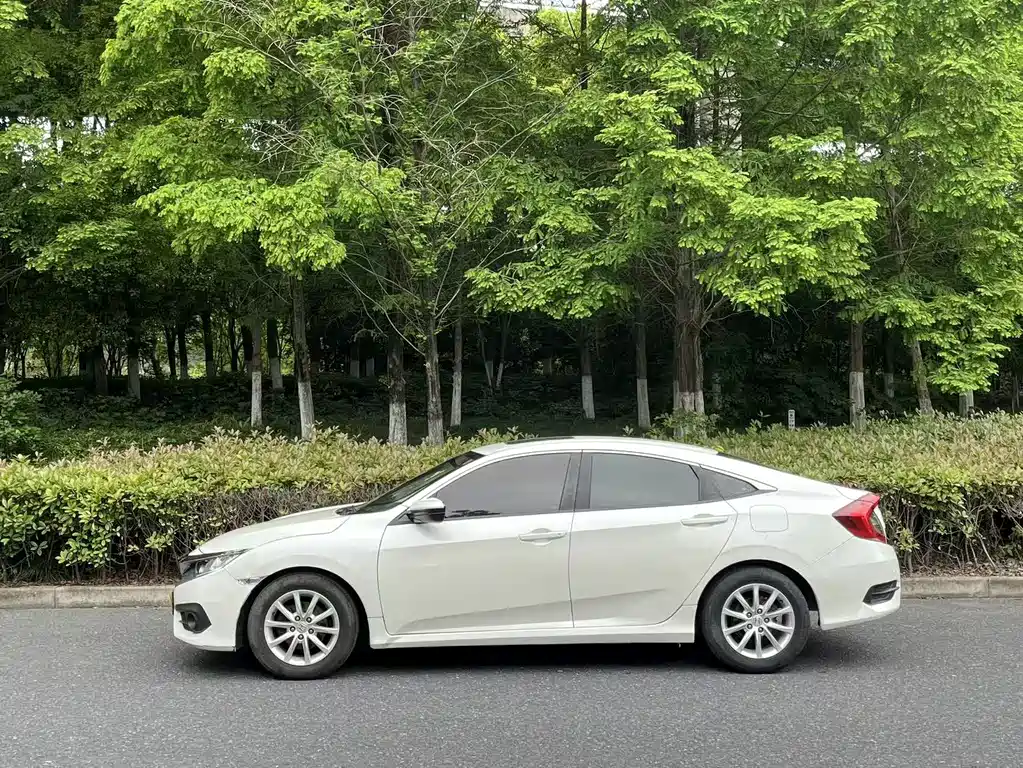Civic 2016 180TURBO CVT Comfort Edition купить на сайте DeffCars