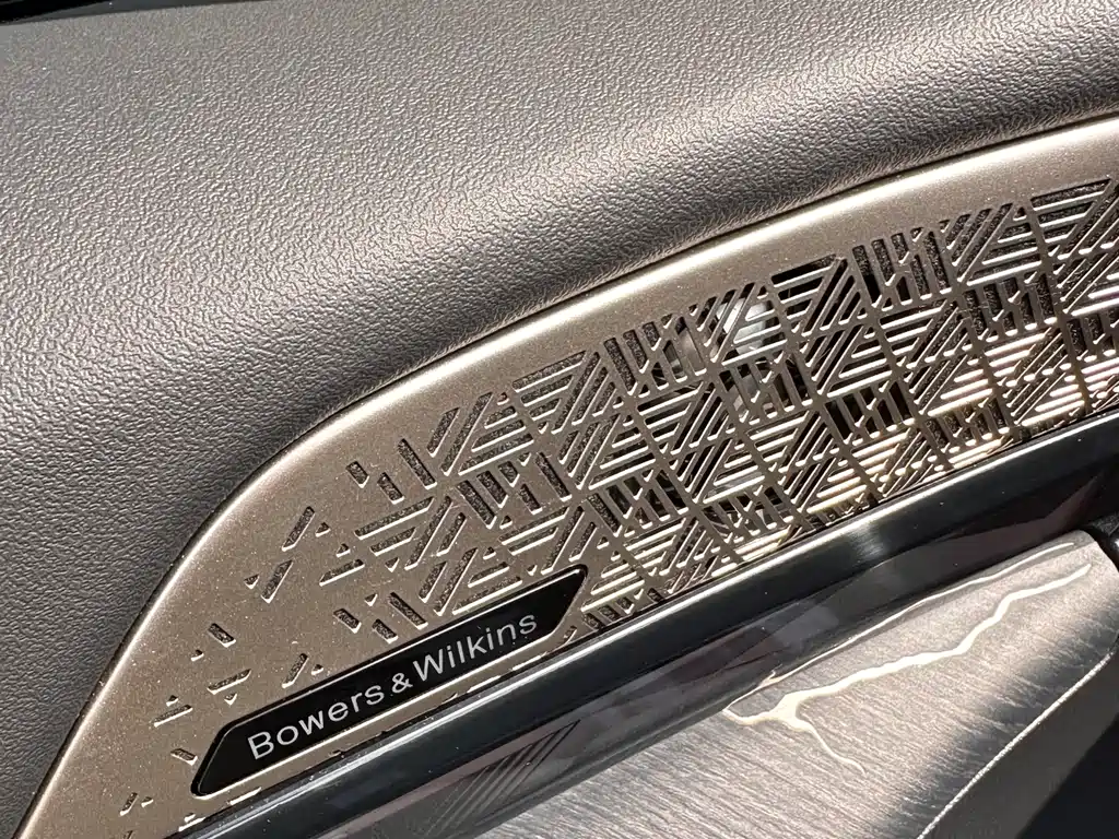 BMW 5 Series 2024 530Li Exclusive M Sports Package купить на сайте DeffCars