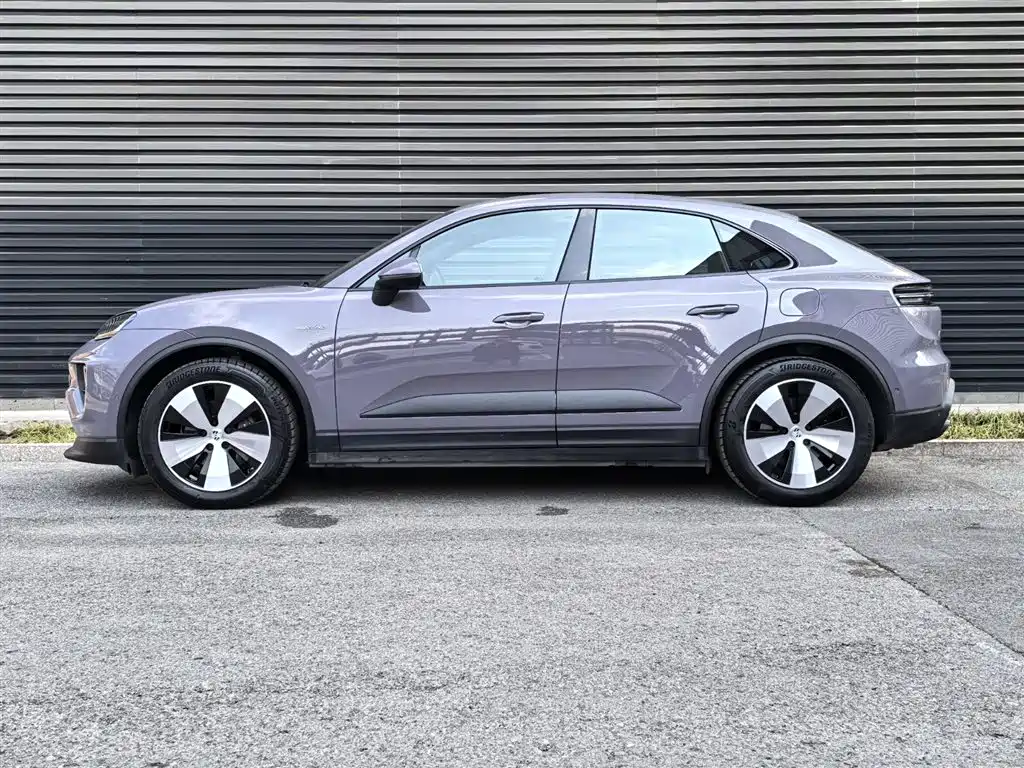Macan New Energy 2024 Macan 4 купить на сайте DeffCars