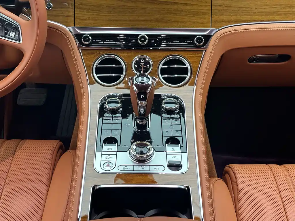 Continental 2022 4.0T GT V8 купить на сайте DeffCars