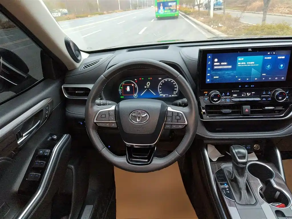 Highlander 2022 dual engine 2.5L four-wheel drive extreme version 7 seats купить на сайте DeffCars