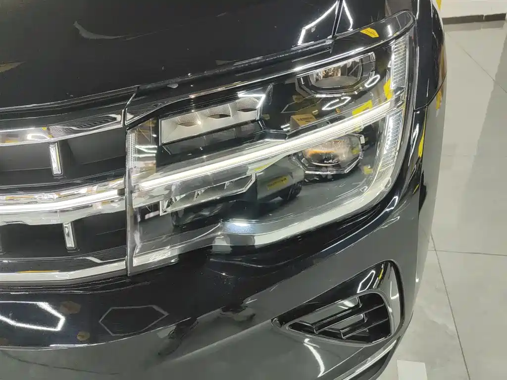 Touron 2024 380TSI four-wheel drive Dragon Edition купить на сайте DeffCars
