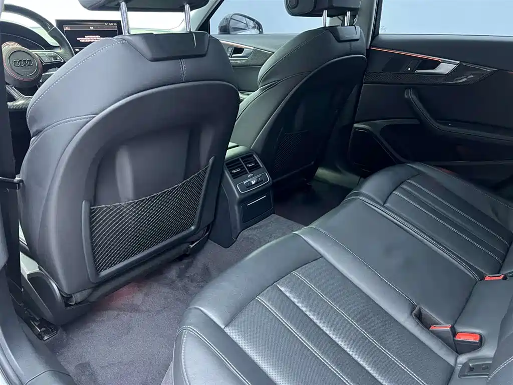 Audi A4L 2022 40 TFSI luxury and dynamic model купить на сайте DeffCars
