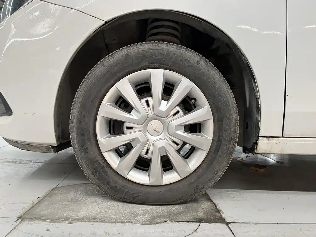 LeFeng RV 2018 1.5L Automatic Smooth Edition купить на сайте DeffCars