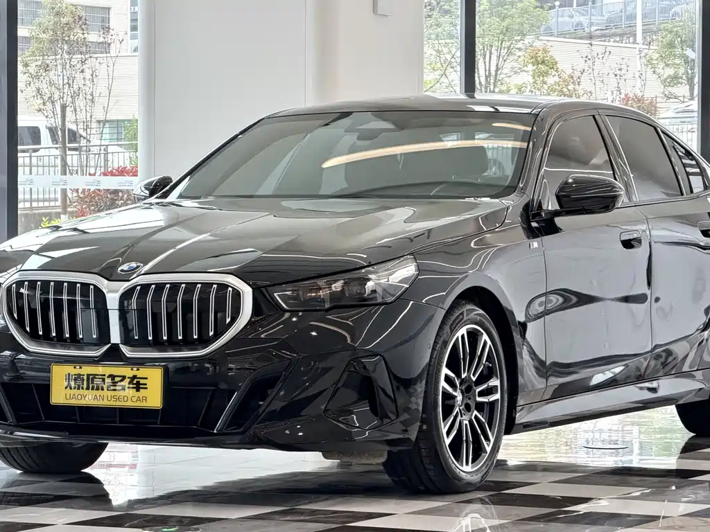 BMW 5 Series Imported 2024 525i M Sports Package купить на сайте DeffCars