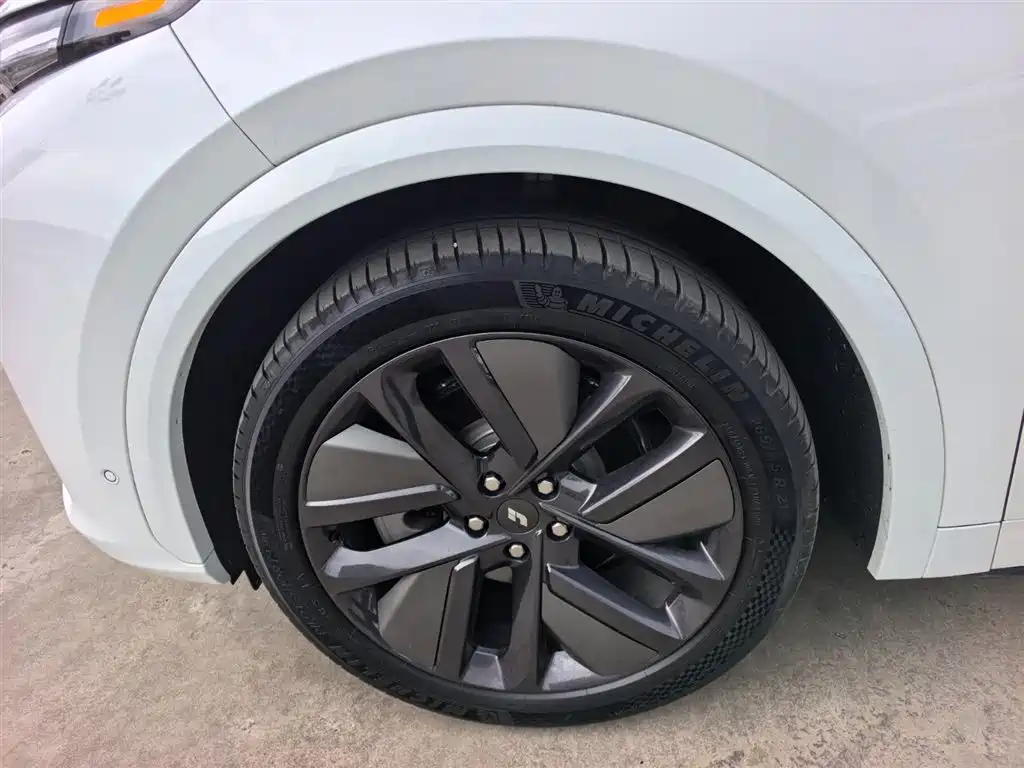 Ideal L7 2024 MAX купить на сайте DeffCars
