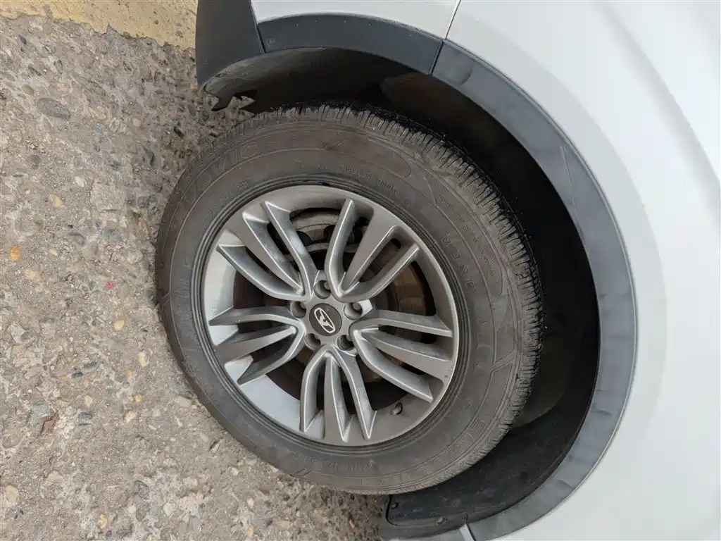 Kaiyi X5 2017 2.0L CVT luxury model купить на сайте DeffCars