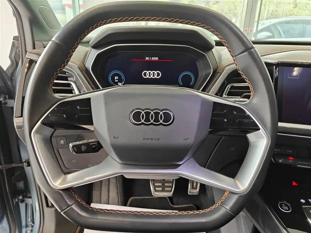Audi Q4 e-tron 2024 40 e-tron Creative Edition купить на сайте DeffCars