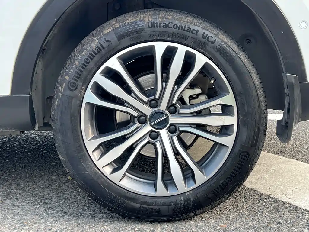 Haval F7 2020 2.0T two-wheel drive i model купить на сайте DeffCars