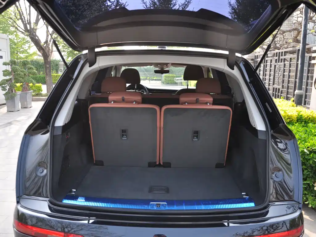 Audi Q7 2021 45 TFSI quattro S line sports купить на сайте DeffCars