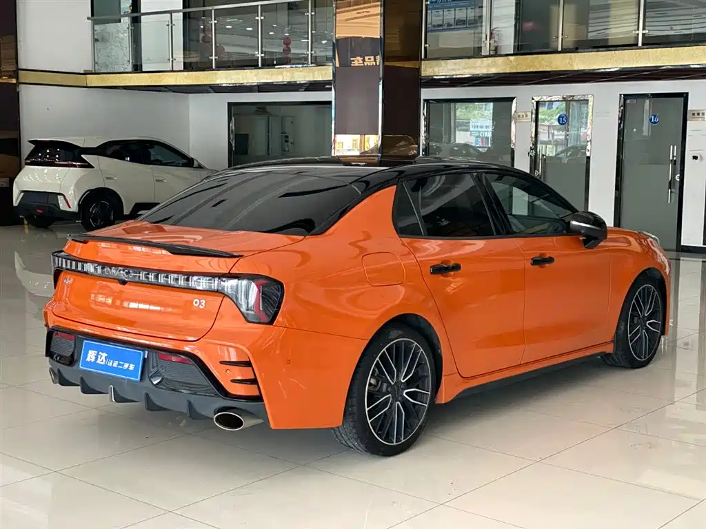 Lynk & Co 03 2023 2.0TD DCT Halo купить на сайте DeffCars