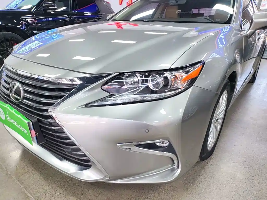 Lexus ES 2015 200 Elite Edition купить на сайте DeffCars