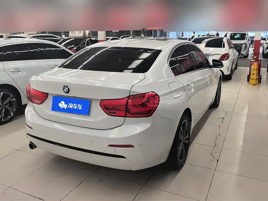 BMW 1 Series 2017 118i Sports купить на сайте DeffCars