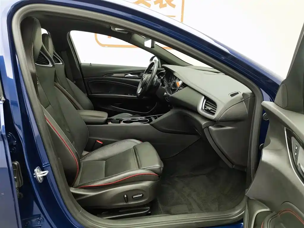 Regal 2021 GS 28T Elite купить на сайте DeffCars