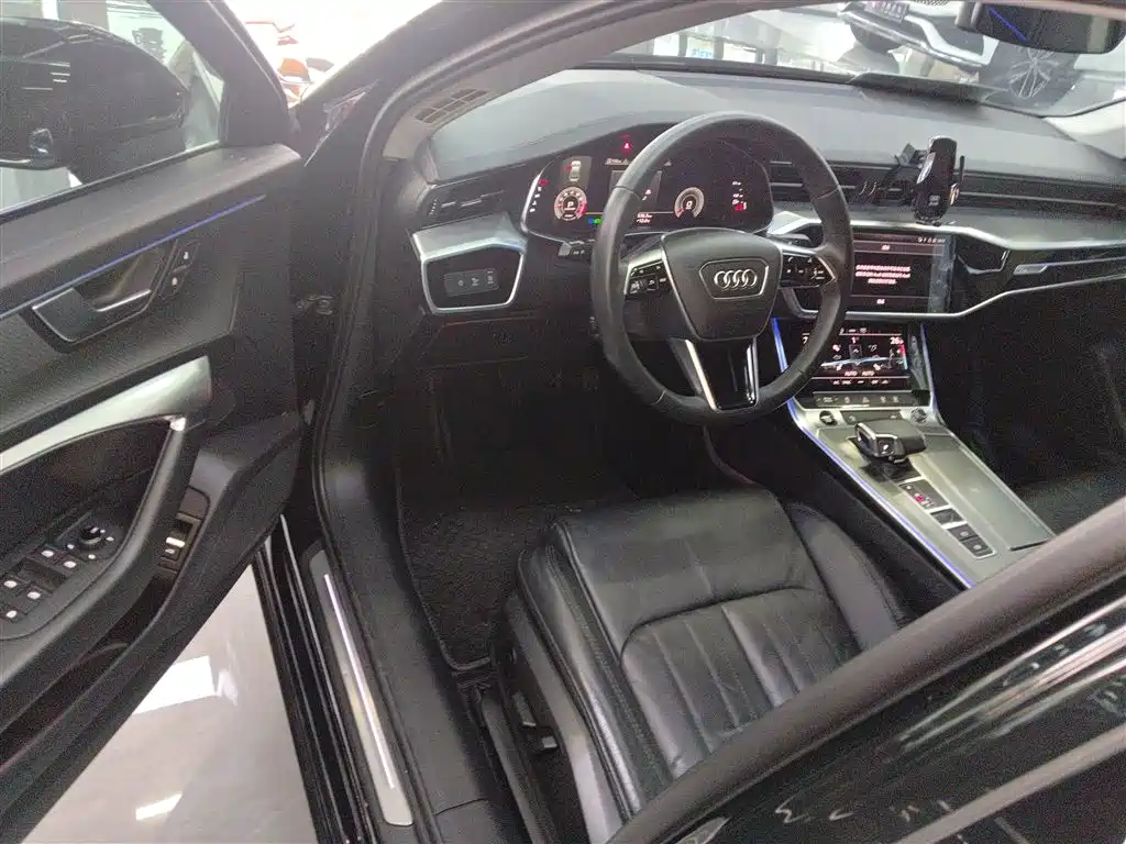 Audi A6L 2022 40 TFSI luxury and elegant model купить на сайте DeffCars