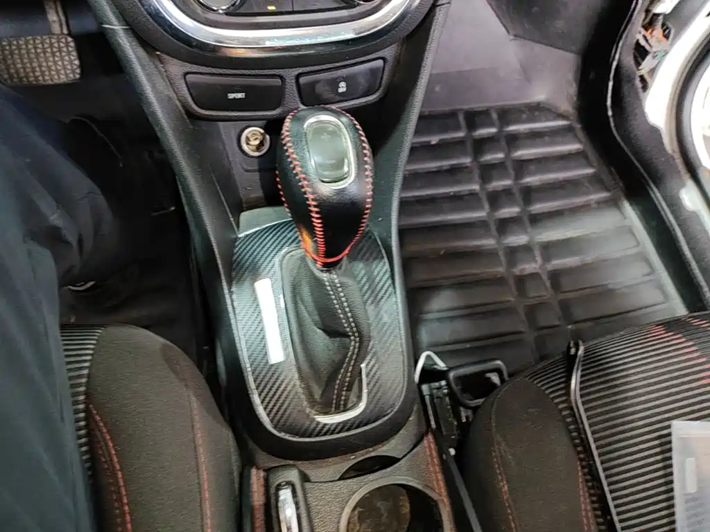 Encore 2015 1.4T Automatic 2WD Urban Elite Edition купить на сайте DeffCars