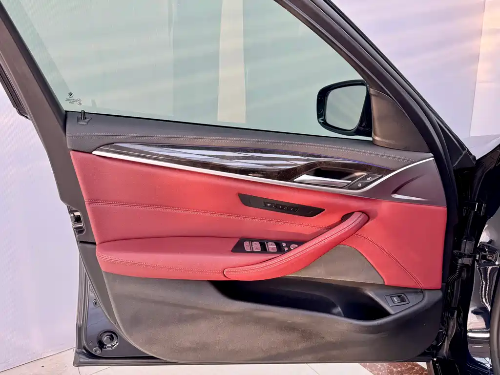 BMW 5 Series 2022 facelift 2 525Li M sports package купить на сайте DeffCars