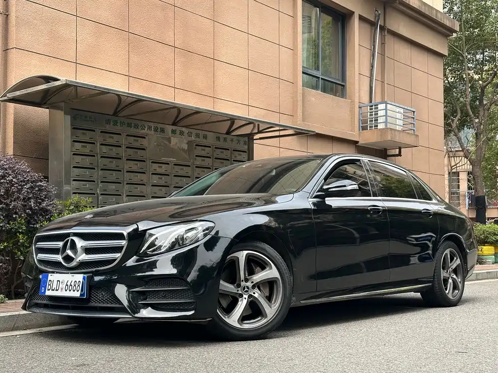 Mercedes-Benz E-Class 2017 E 300 L Sporty and Stylish купить на сайте DeffCars