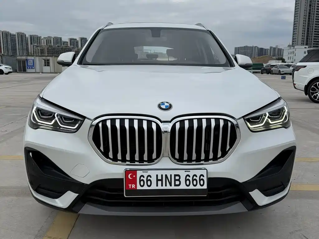 BMW X1 2022 sDrive25Li Leading Model купить на сайте DeffCars