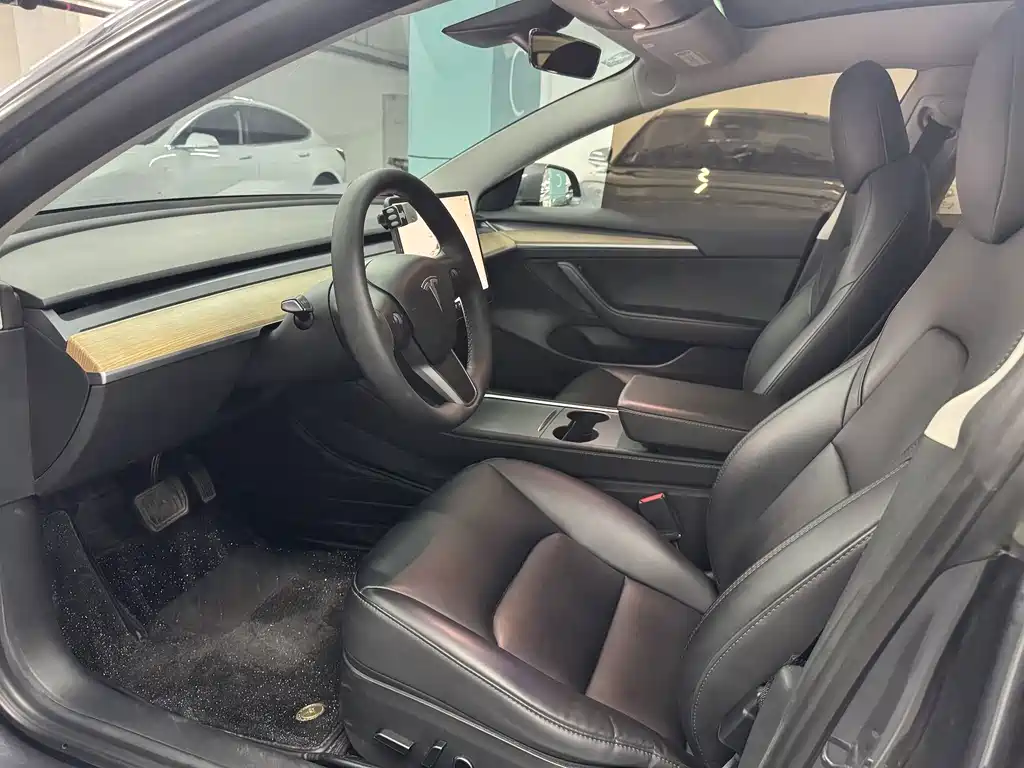 Model 3 2022 rear-wheel drive version купить на сайте DeffCars