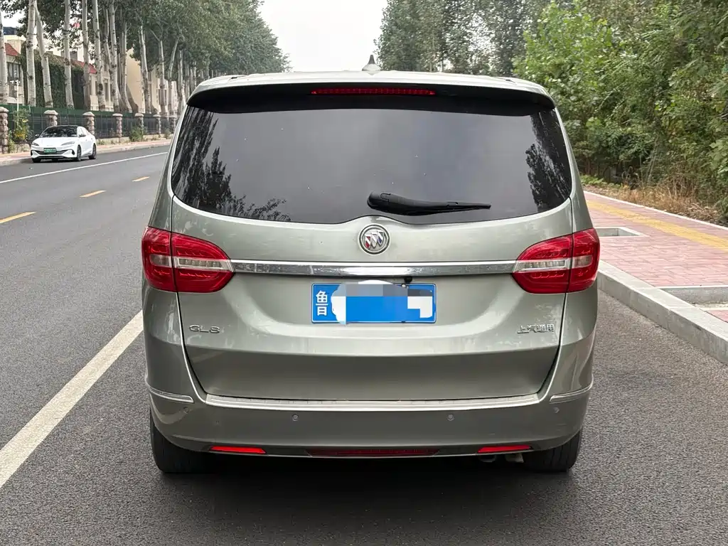 Buick GL8 2014 2.4L LT luxury business executive version купить на сайте DeffCars