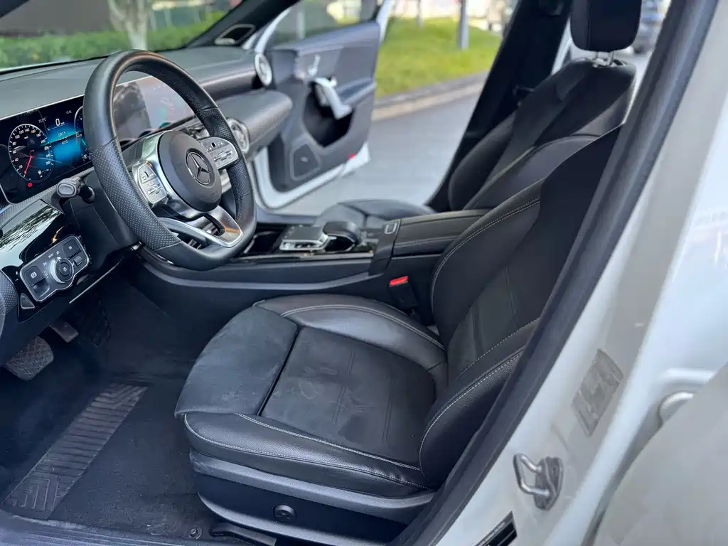 Mercedes-Benz A-Class 2019 A 200 L Sports Sedan купить на сайте DeffCars