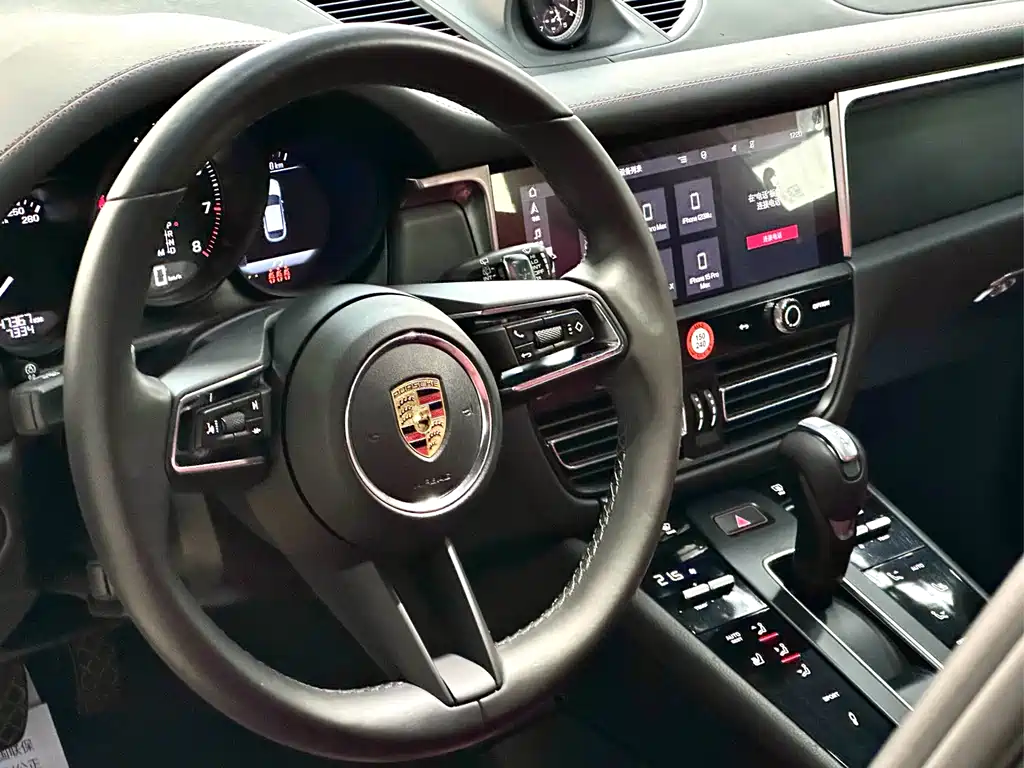 Macan 2023 Macan 2.0T купить на сайте DeffCars