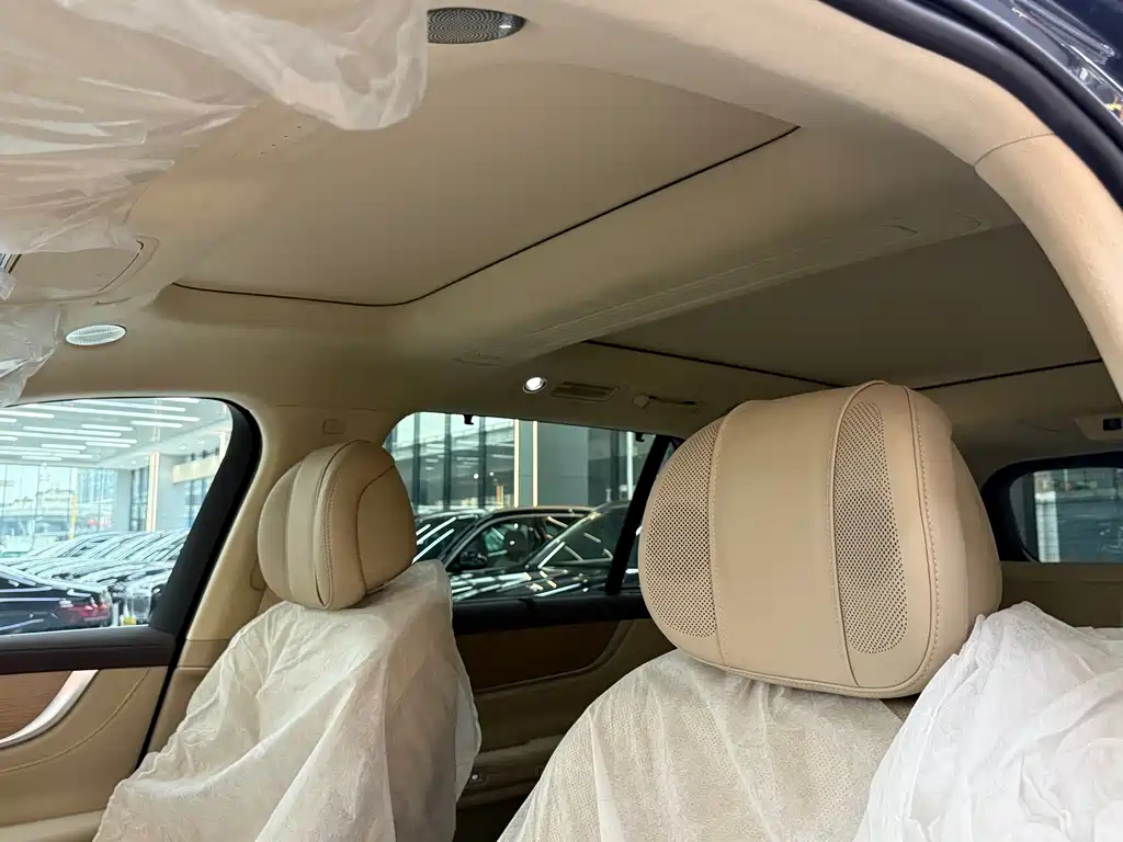 Wenjie M9 2024 extended range Ultra version 52kWh 5-seater version купить на сайте DeffCars