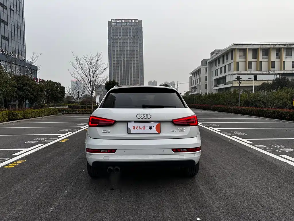 Audi Q3 2018 30th Anniversary Model 30 TFSI Fashion Model купить на сайте DeffCars
