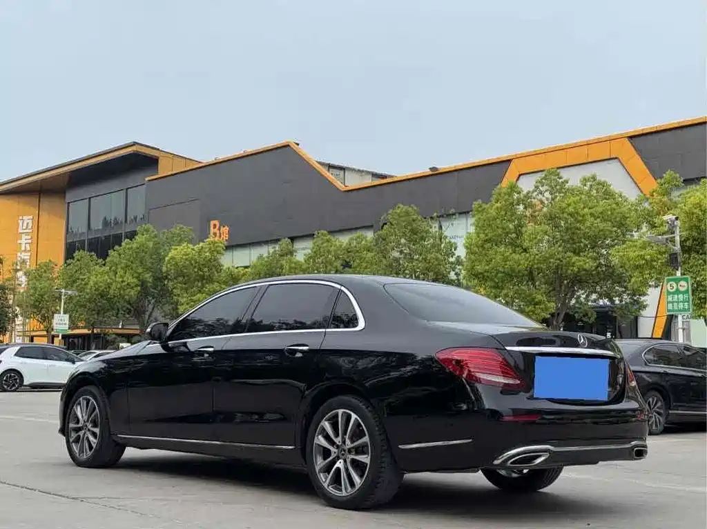 Mercedes-Benz E-Class 2020 facelift E 260 L купить на сайте DeffCars