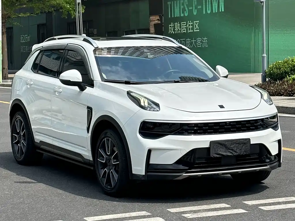 Lynk & Co 01 2021 2.0TD 2WD Pro купить на сайте DeffCars