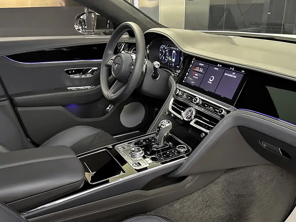 Flying Spur 2023 4.0T V8 S купить на сайте DeffCars
