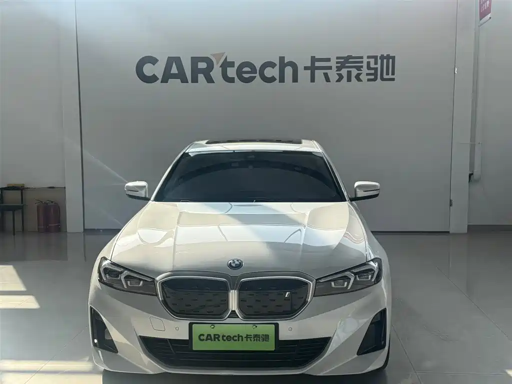 BMW i3 2024 eDrive 35 L купить на сайте DeffCars