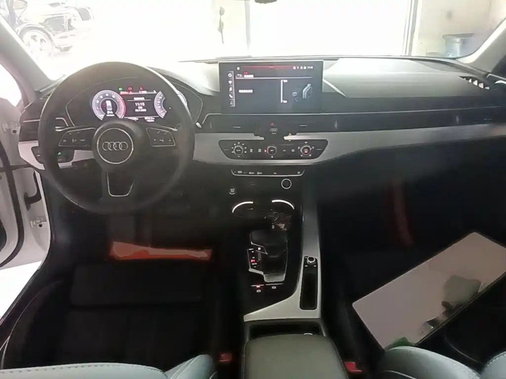 Audi A4L 2022 40 TFSI Fashionable and Dynamic купить на сайте DeffCars