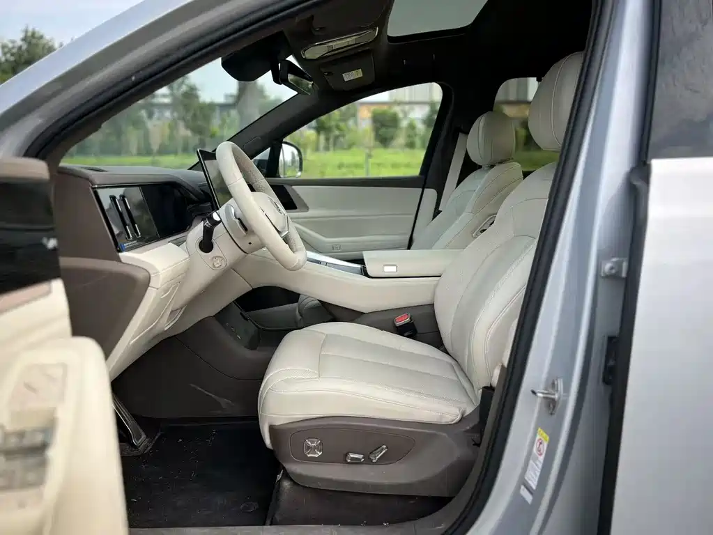 Denza N8L 2025 flagship model купить на сайте DeffCars