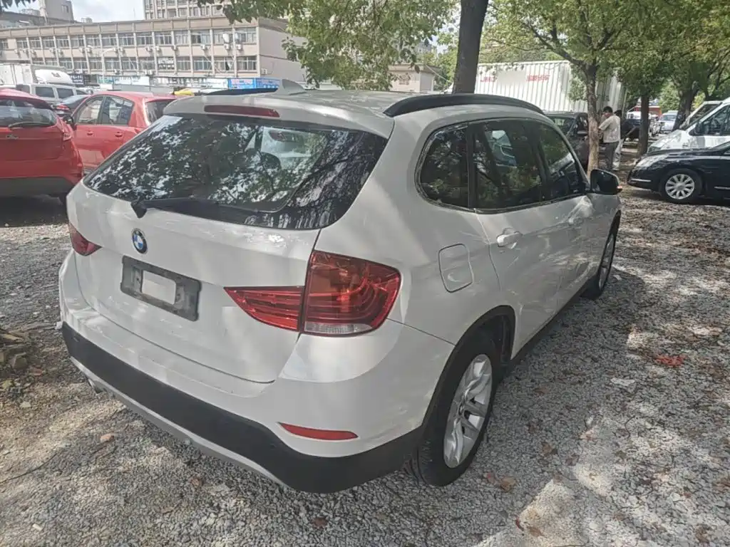 BMW X1 2015 sDrive18i stylish upgraded version купить на сайте DeffCars