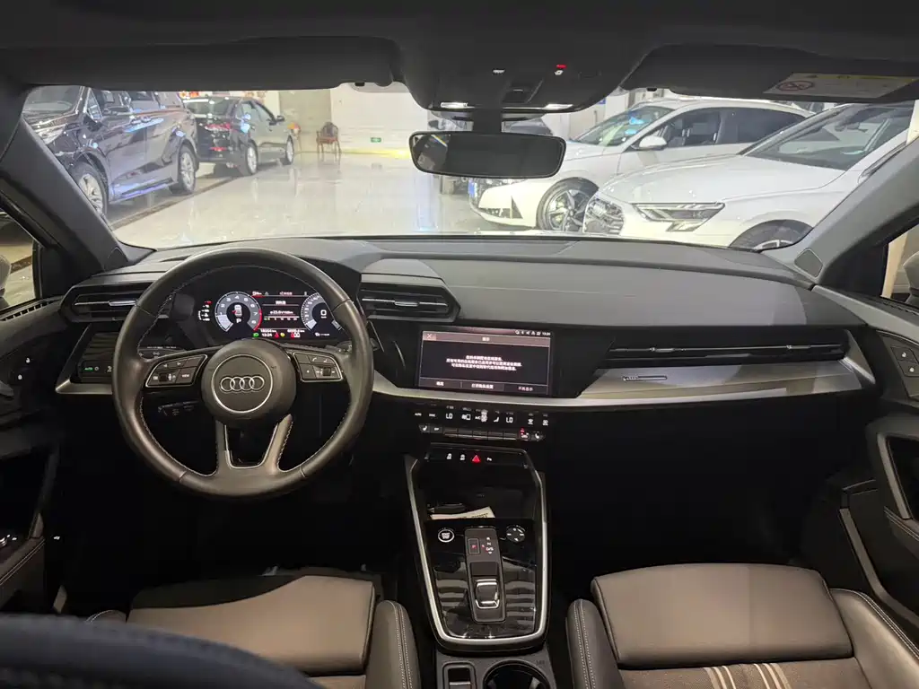Audi A3 2022 A3L Limousine 35 TFSI Fashionable and Sporty купить на сайте DeffCars