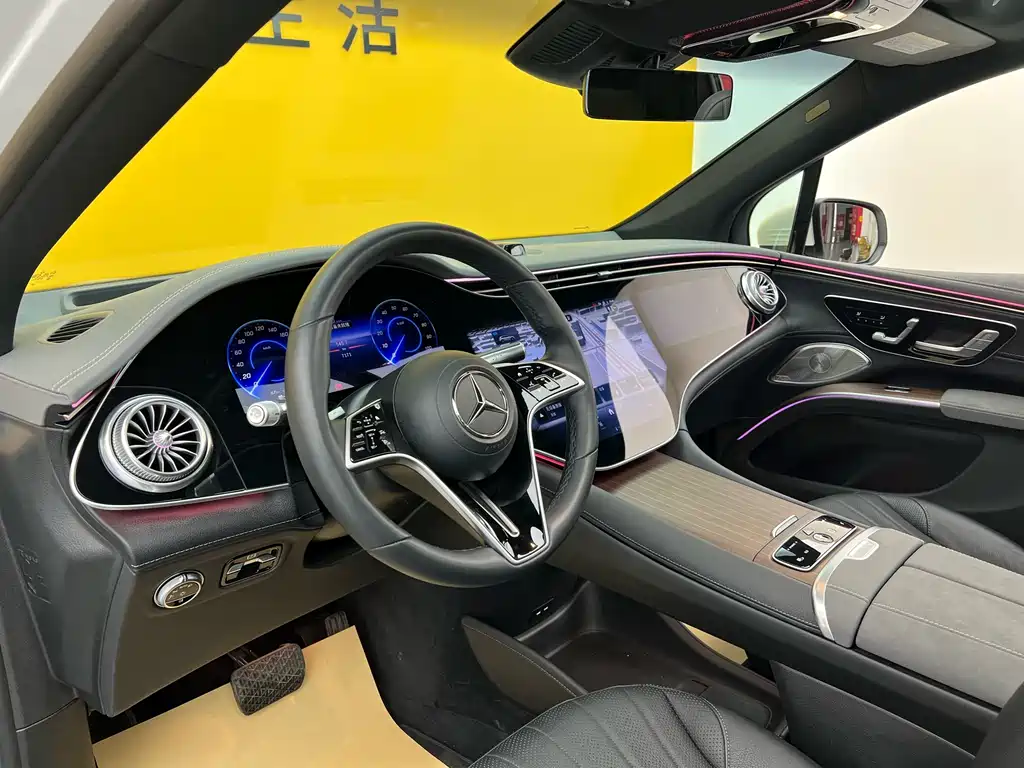Mercedes-Benz EQS SUV 2023 450 4MATIC Pioneer Edition купить на сайте DeffCars