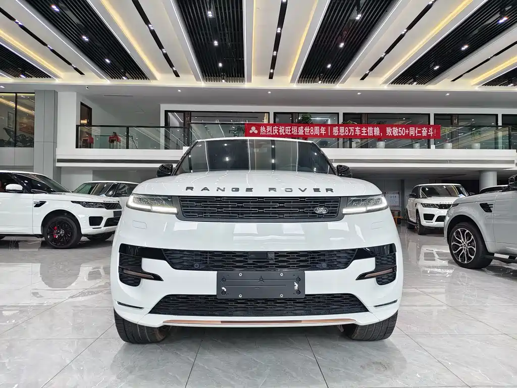 Range Rover Sport 2025 400PS Dynamic SE купить на сайте DeffCars