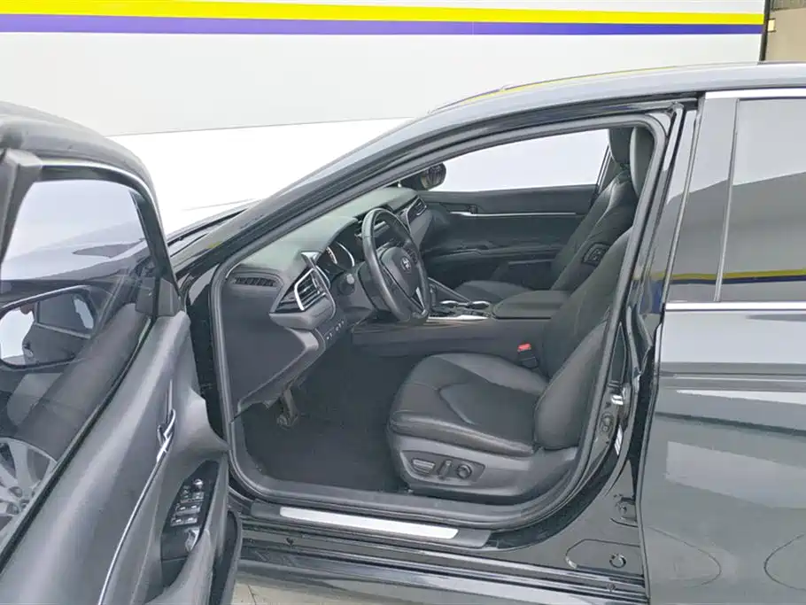 Camry 2019 facelift 2.0G Deluxe Edition купить на сайте DeffCars
