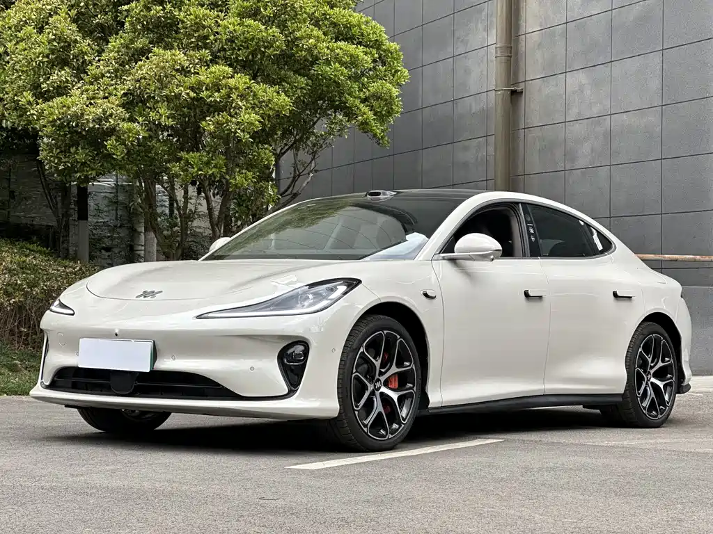 Zhiji L6 2025 Ultra купить на сайте DeffCars