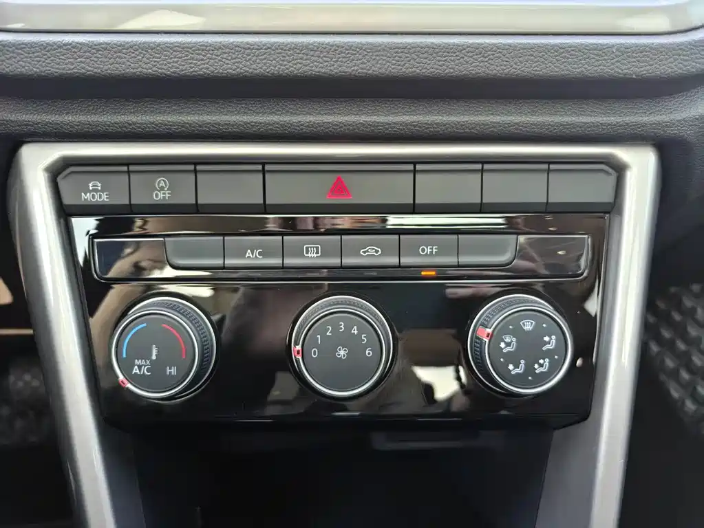 T-ROC 2022 model 280TSI DSG two-wheel drive elite PLUS купить на сайте DeffCars