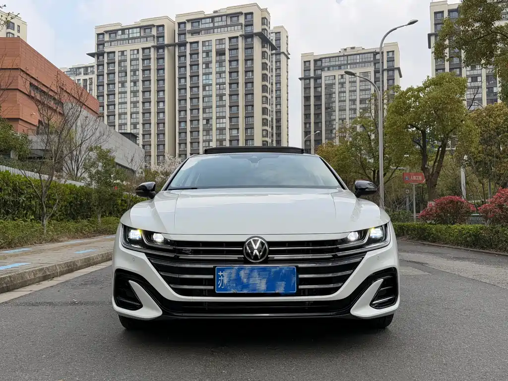 FAW-Volkswagen CC 2023 380TSI eye-catching version купить на сайте DeffCars