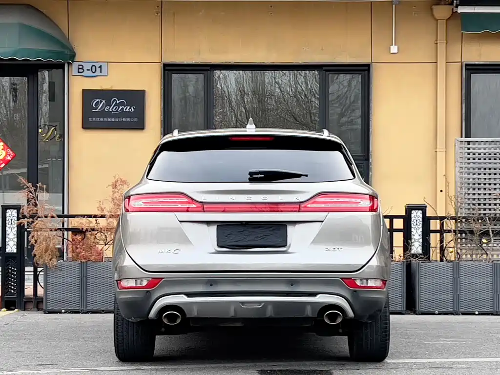 Lincoln MKC 2018 2.0T Two-wheel drive Premium Edition купить на сайте DeffCars