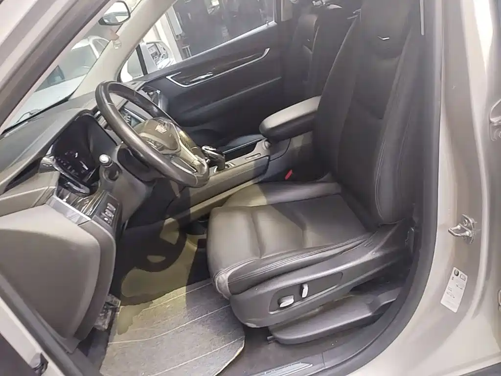 Cadillac XT5 2016 25T luxury model купить на сайте DeffCars
